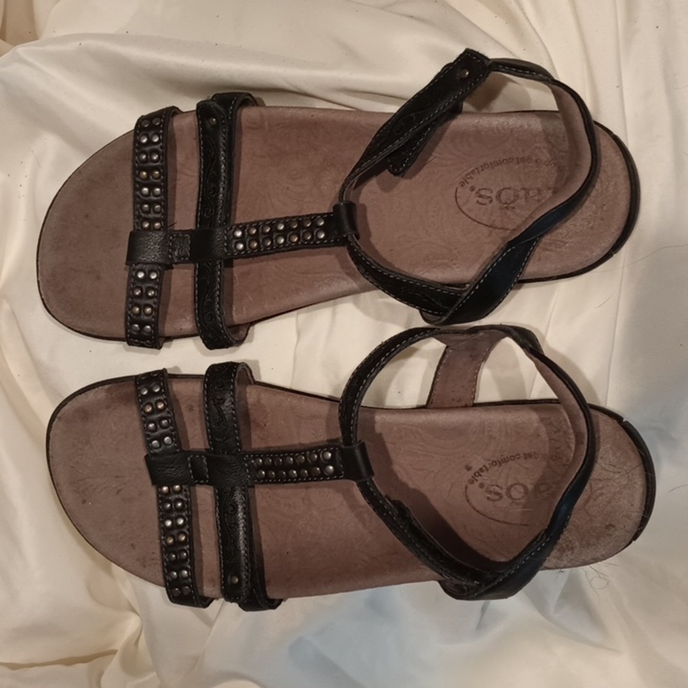 Taos Size8/39 black